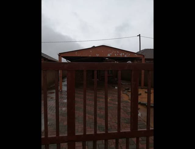 2 bed property to rent in SOSHANGUVE - VV